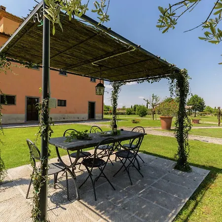 Splendid Farmhouse In With Swimming Pool *