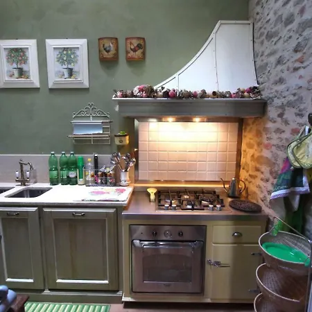 度假居 Splendid Farmhouse In With Swimming Pool