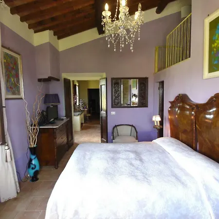 Splendid Farmhouse In With Swimming Pool Cortona